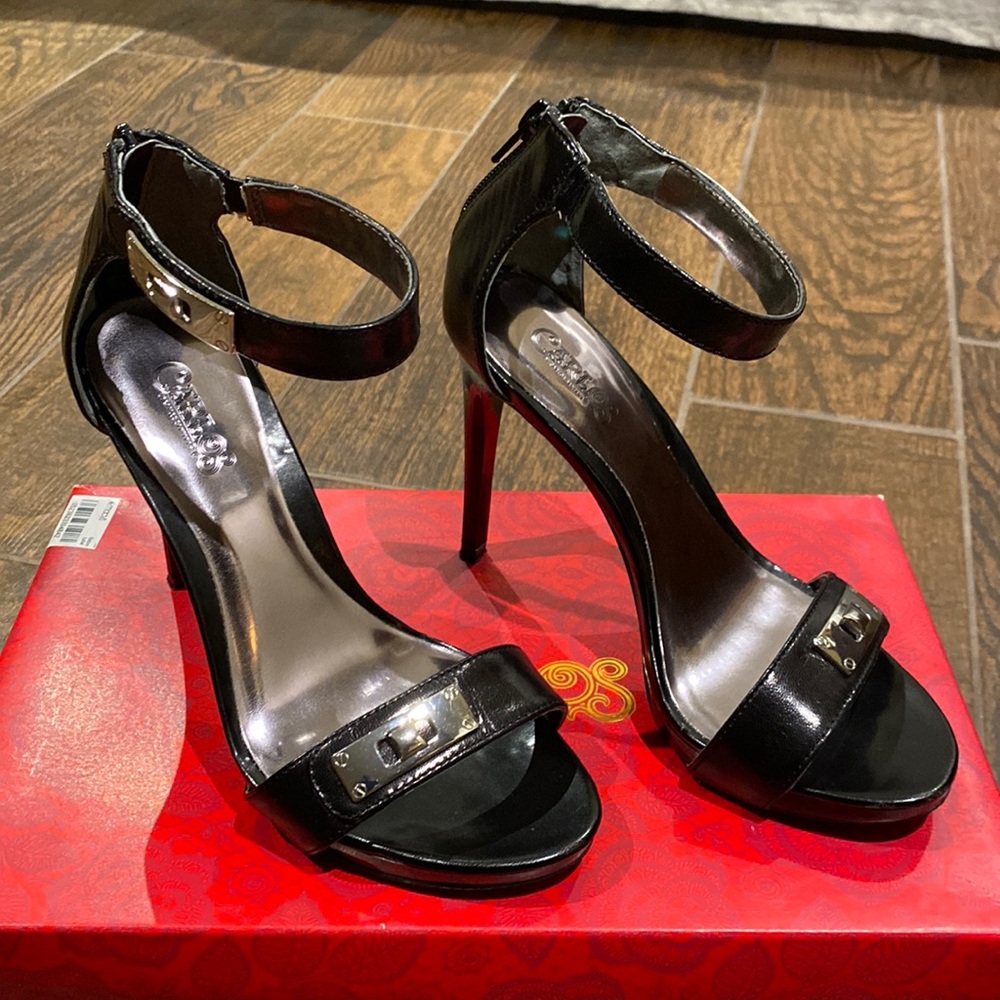 Black heels